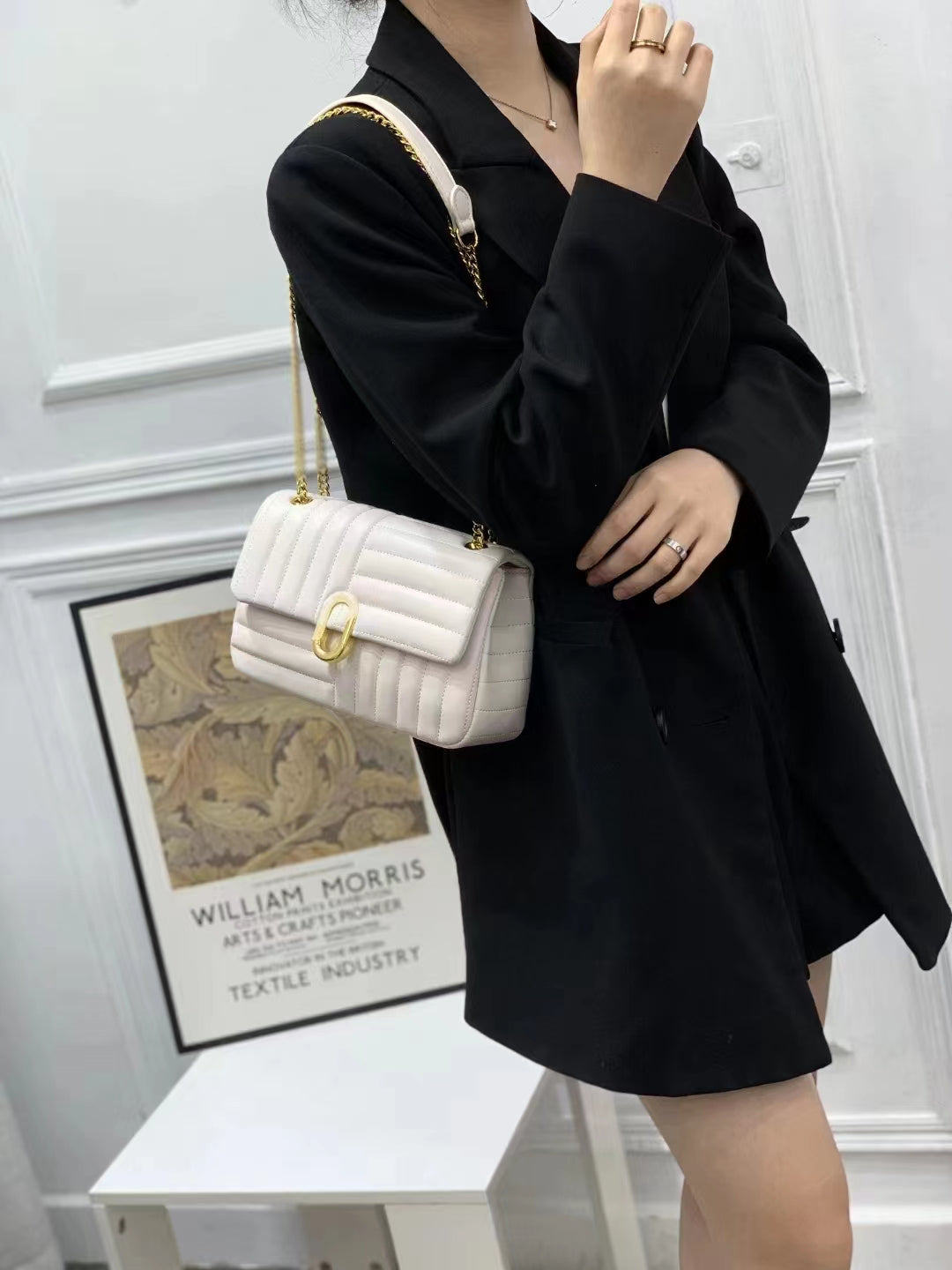 Black shoulder bag