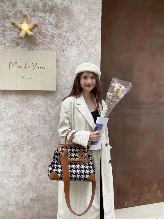 Women's handbag
