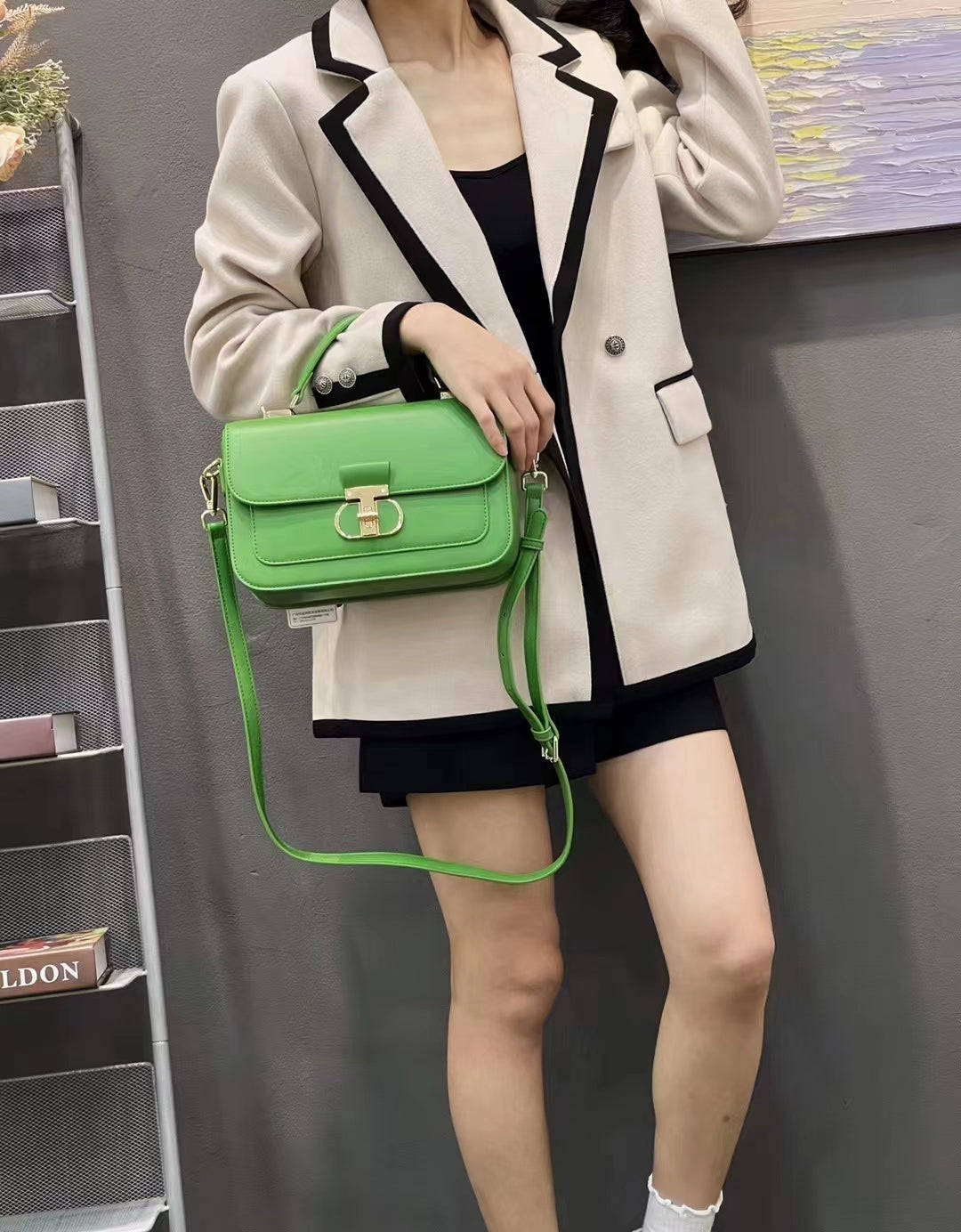 shoulder bag